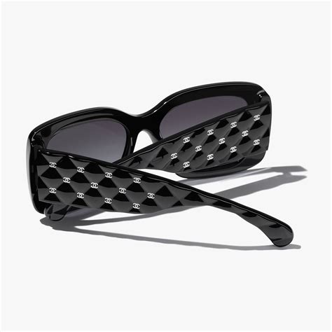 Sunglasses: Rectangle Sunglasses, acetate Black — Fashion